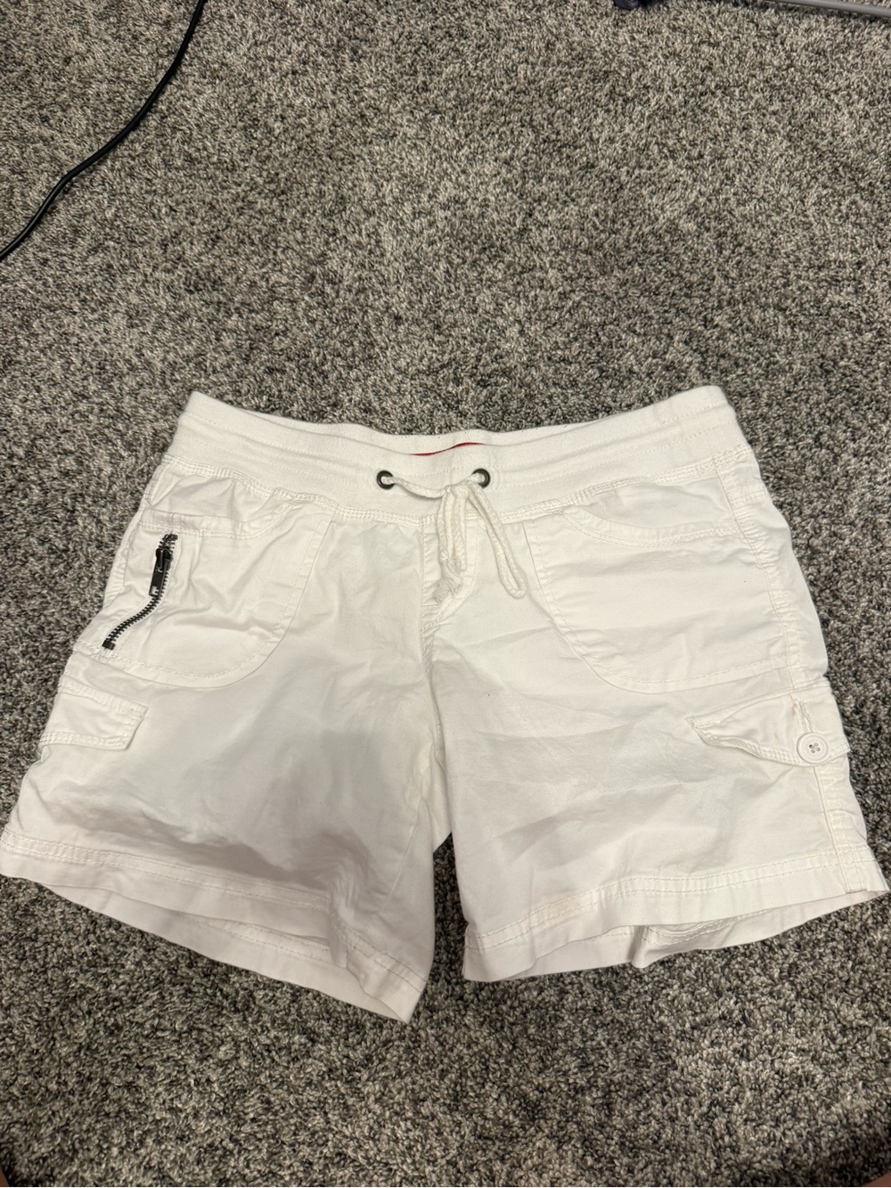 UNIONBAY Women’s White Cargo Drawstring Shorts with Zip Pocket